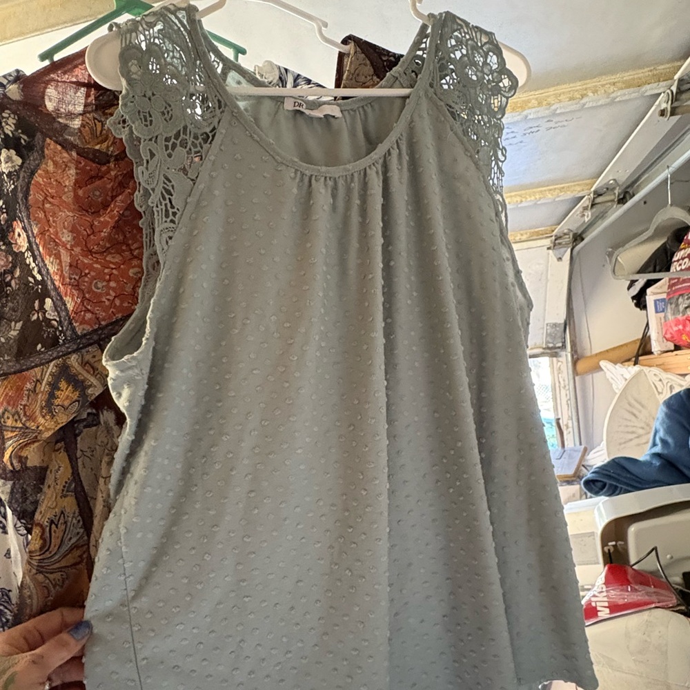15 blouses - Picture 3 of 15
